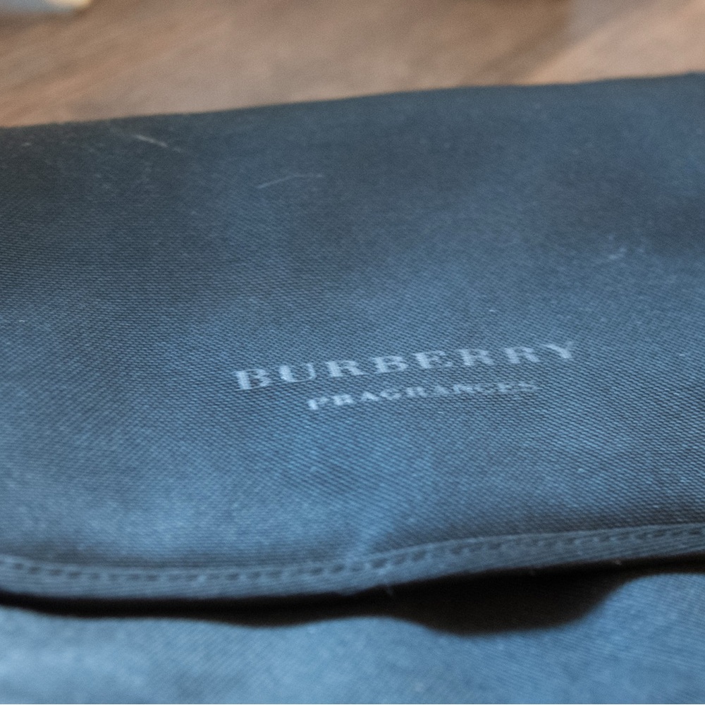 Burberry Fragrance Bag